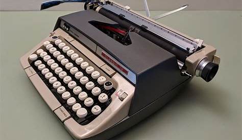 Smith-Corona Classic 12 Manual Typewriter FLAWLESS AS NEW | Etsy