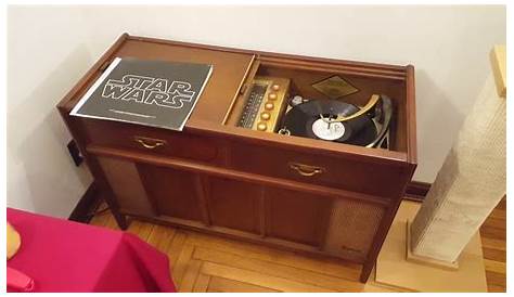 1960s Magnavox Console Stereo - YouTube