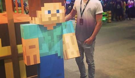 The real life minecraft steve may be big but he's not as tall as me