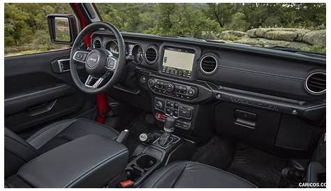2021 Jeep Wrangler Rubicon 4xe - Interior | Caricos