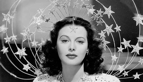 It is actress and inventor Hedy Lamarr’s birthday today. Here she is in