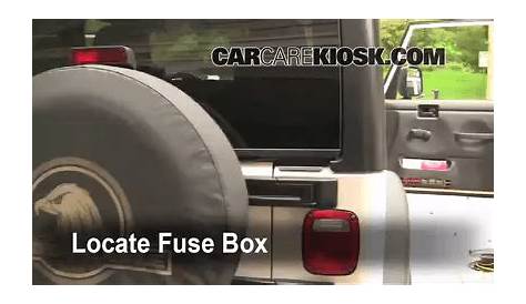 2011 jeep wrangler fuse box location