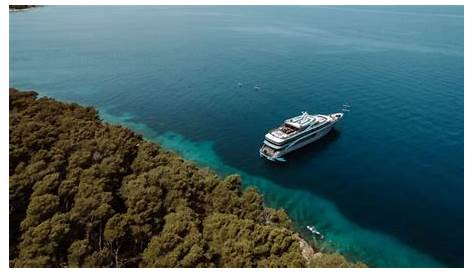 freedom yacht charter croatia