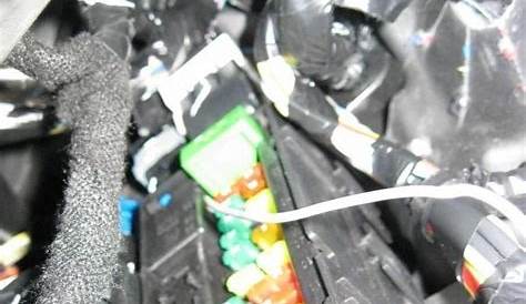 fuse box for 2006 ford fusion