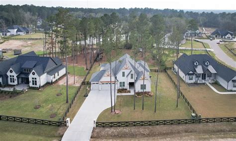 21359 Monarch Dr, Montgomery, TX 77316 | Realtor.com®