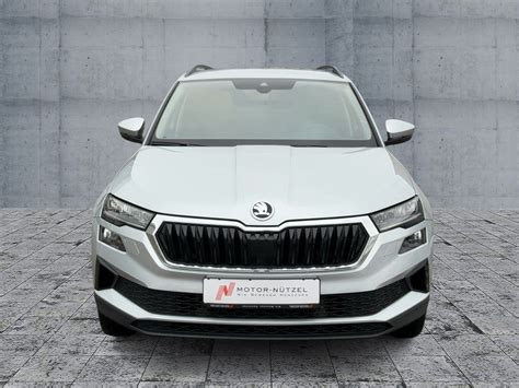 Skoda Karoq 1.5 TSI DSG TOUR LED+NAVI+APP+ACC+SHZ+RFK ab 360,00 Euro ...