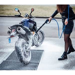 motorcycle washing woman