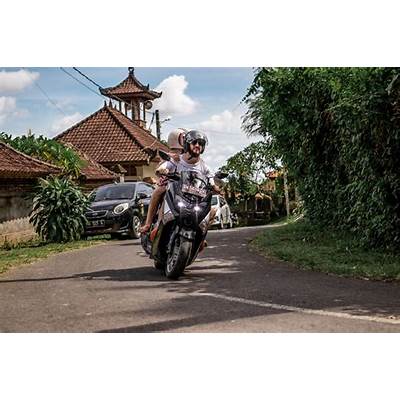 skill riding motor indonesia