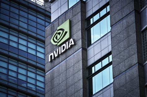 Тръмп е търгувал с акции на Nvidia, Boeing и Intel за десетки милиони ...