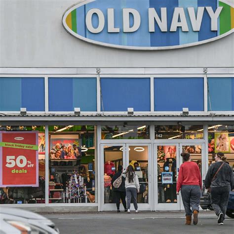 Can You Watch WWE Elimination Chamber 2026 on YouTube TV? - Athlon Sports