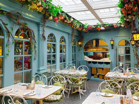 SUNROOOF Records ₹15 Crore Revenue With Zero Paid Marketing