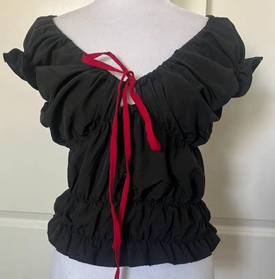 Unbranded Black Red Front Tie V-Neck Short Sleeve Crop Top Shirt Size ...