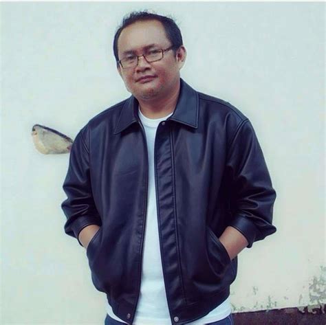 อากาศเริ่มร้อนแล้วเอาน้ำตกสวยๆมาฝากครับผม | Mongkol Jun | Facebook