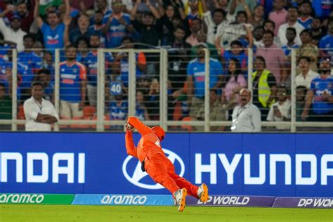 Roelof van der Merwe pulls off a stunner as Tilak Varma falls for 31 in ...