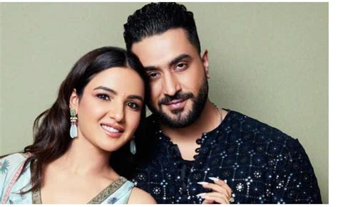 मिस्ट्री गर्ल से रिश्ते की खबरों के बीच बॉयफ्रेंड अली गोनी को जैस्मिन ...