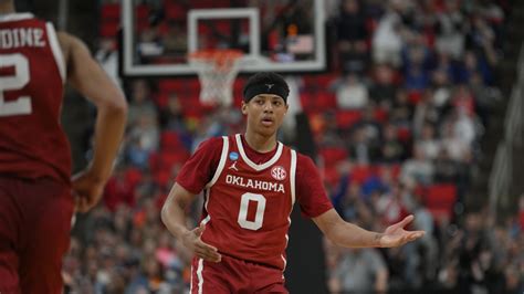 Freshman Jeremiah Fears declares for NBA draft after one standout ...