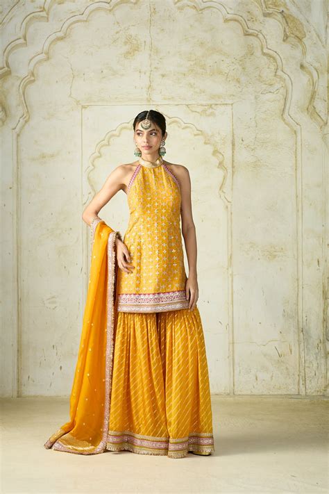 GOPI VAID – Page 5 – Deval The Multi Designer Store