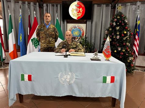 Difesa Il Capo Di Stato Maggiore Della Difesa In Visita Ai Militari