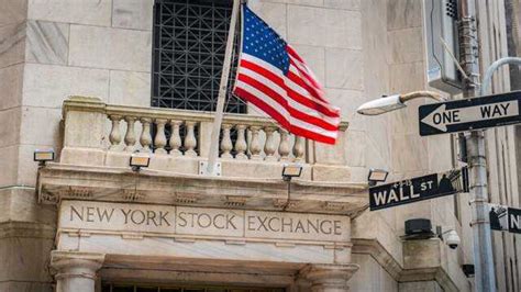 Stock market today: Dow, S&P 500, Nasdaq 100 futures rise as tech ...