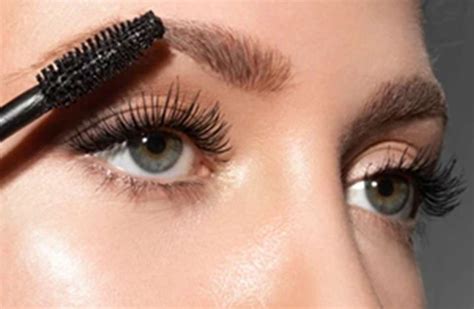 DARYUE DAIL USE FOR BLACK MASCARA LONG LASTING 10 ml - Price in India ...