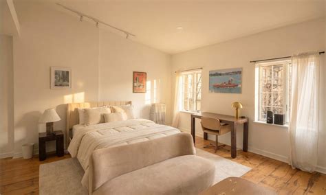 Washington Loft | Sun-drenched Gold Coast Studio - Flats for Rent in ...