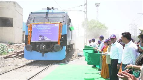 హైదరాబాద్ నుంచి ఔషధి ఎక్స్‌ప్రెస్... ఫార్మా రంగానికి కొత్త ఊపిరి ...