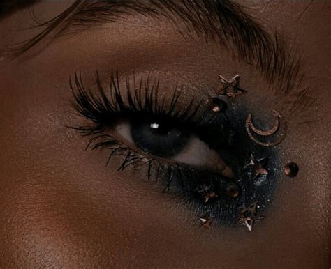 Pin By Isa On Lit Acotar Courts Creative Eye Makeup Eye Makeup Art