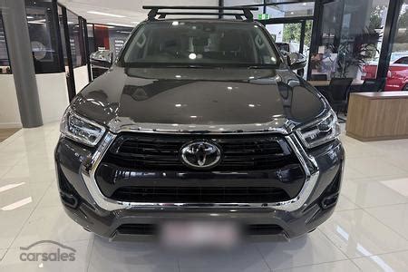 2021 Toyota Hilux SR5 Manual 4x4 Double Cab