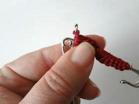 Crochet Art Brooch - free pattern | Safety pin jewelry patterns ...