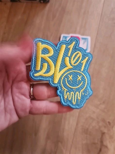 Baseball Lifestyle 101 Key Chain & Lanyard Promo Box - Holiday