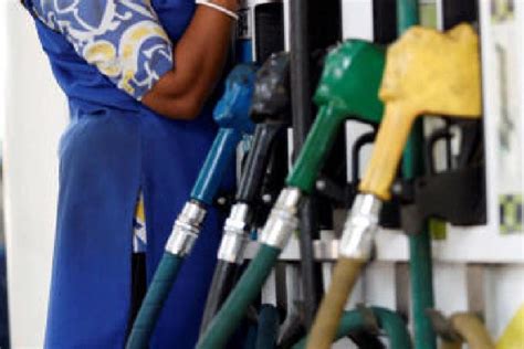 Oil, blood, sweat & tears: Poor feel the pinch as fuel prices rise second time in 4 days | Dailyhunt