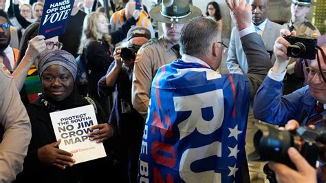 Tennessee lawmakers advance redistricting plan amid protests over ...