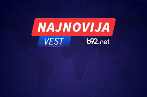 Vučić se obraća medijima - B92