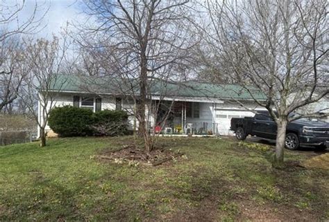 Homes for Sale with 2 Garages in Farview, Independence | Realtor.com®