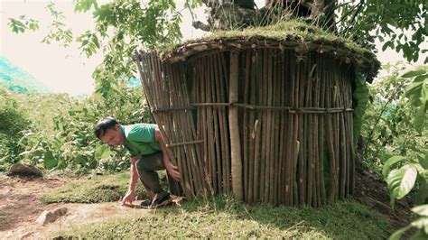 Watch these primitives struggle for 90 days to build a warm shelter ...