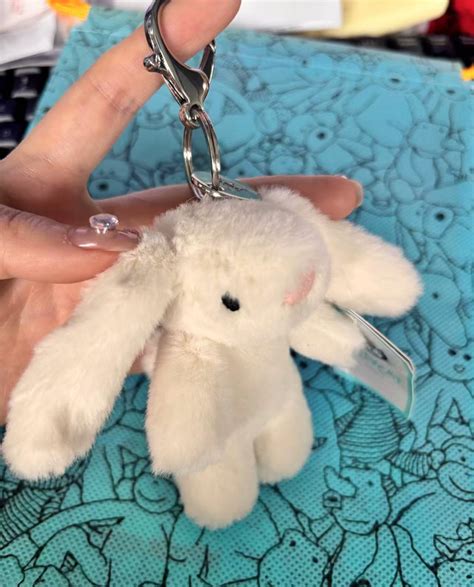 Festive Gift Idea: Jellycat Bashful Bunny White Keychain, Tags & Dust ...