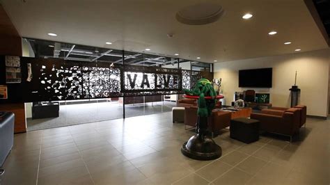 Se cumplen 30 años del nacimiento de Valve: tres décadas revolucionando ...