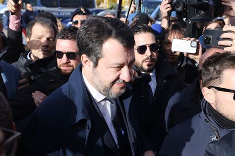 Processo Open Arms Matteo Salvini Stato Assolto Perch Il Fatto Non Sussiste