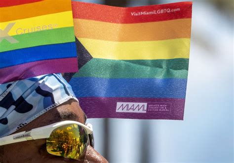 miami beach vuelve a ser escenario del orgullo gay con su mítico desfile