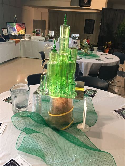 Centerpiece Idea For An Emerald Citywizard Of Oz Themed Party