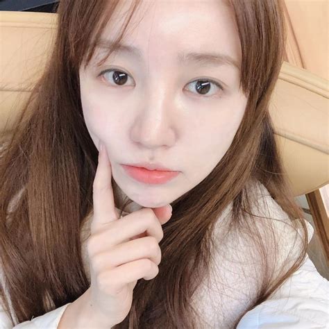 Yoon eun hye's official instagram account is y1003_grace pls follow her adress of her cafe: 2 Tahun Tak Bintangi Drama Korea, Ini Foto Terbaru Yoon ...