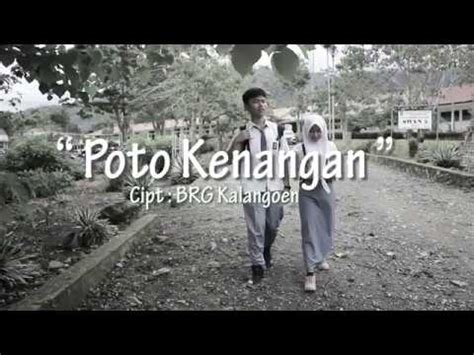 Tulang rusuk reggae version mp3 & mp4. Lirik Lagu Adista Kenangan Di Hpku Mp3 - Arsia Lirik