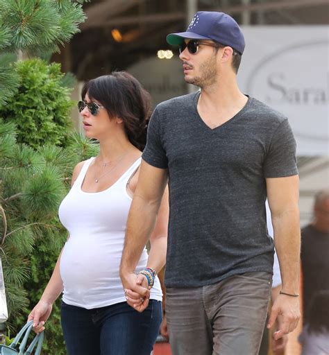 Some women have really rough pregnancies. Jennifer Love Hewitt & New Husband Brian Hallisay Welcome ...