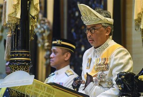 Pertabalan al sultan abdullah sebagai ydp agong ke 16. Pahang umum cuti peristiwa esok | Astro Awani