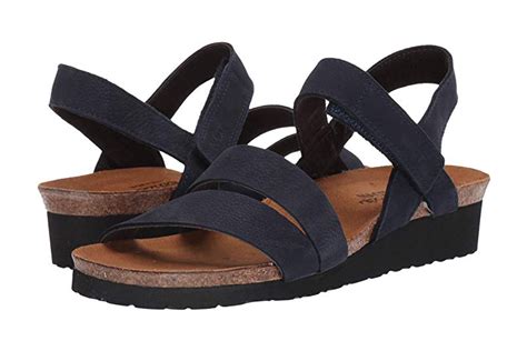 Best Orthotic Sandals For Women Over 50 That Are Super Cute