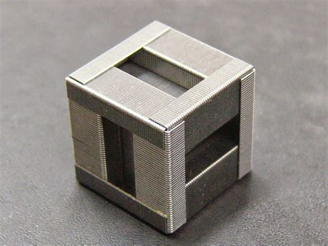 Impossible Objects Staple Cube