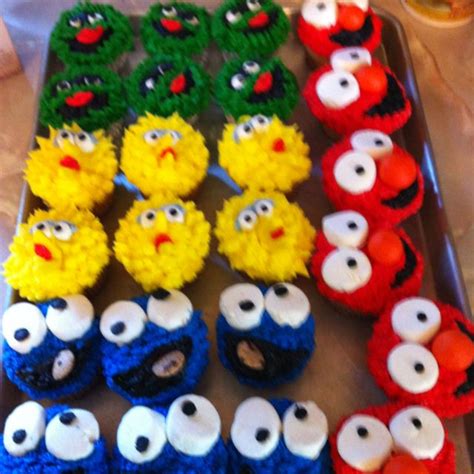 Sesame Street Cupcakes Mom And I Made For A Birthday Party Sesame