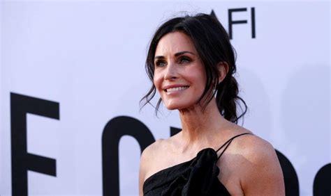 Fact Check Fabricated Tweet By Courteney Cox Reuters