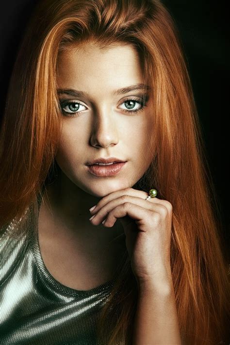 Stunning Redhead Beautiful Red Hair Beautiful Eyes Beautiful Women
