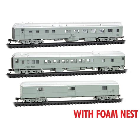 N Scale Micro Trains 993 02 230 Passenger Car Heavyweight